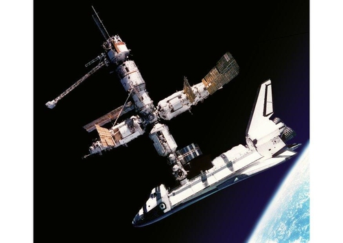 atlantis attaché à MIR