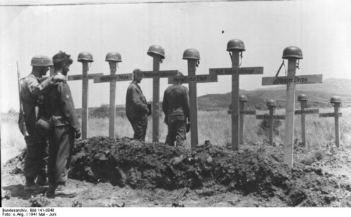 Photo La Crète - tombes de soldats