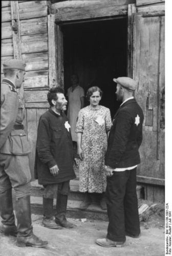Photo La Russie - devant un bâtiment