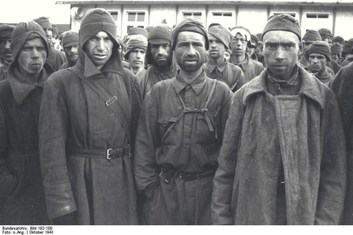 Photo Mauthausen-camp de concentration-soldats russes en captivité