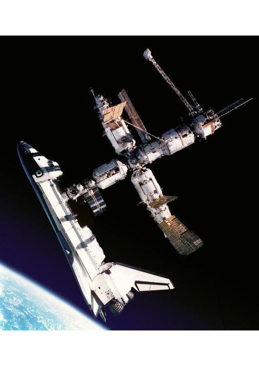 atlantis attaché à MIR