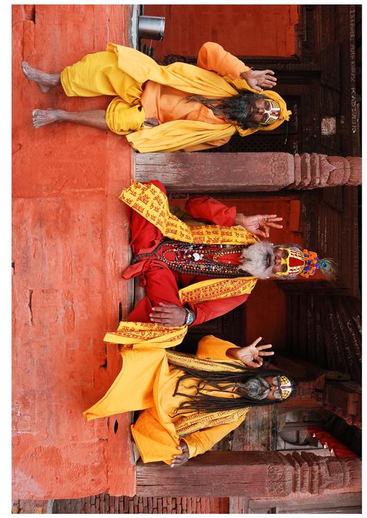 hommes Sadus HIndou au Nepal