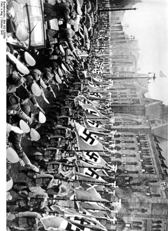 Marche des Nazis