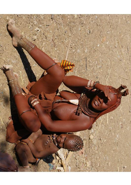 mère Himba avec son enfant