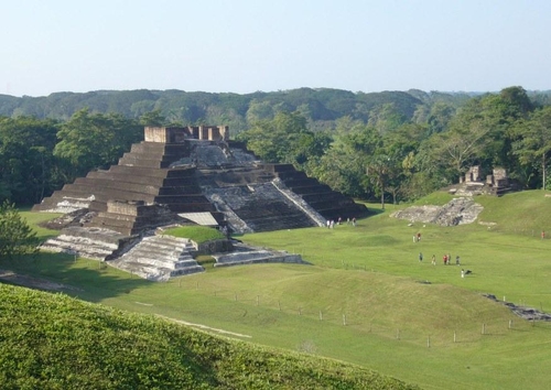 temple maya Comalcalco