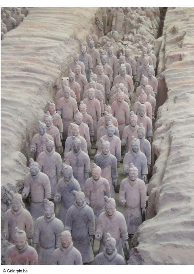 Photo armA©e terracotta
