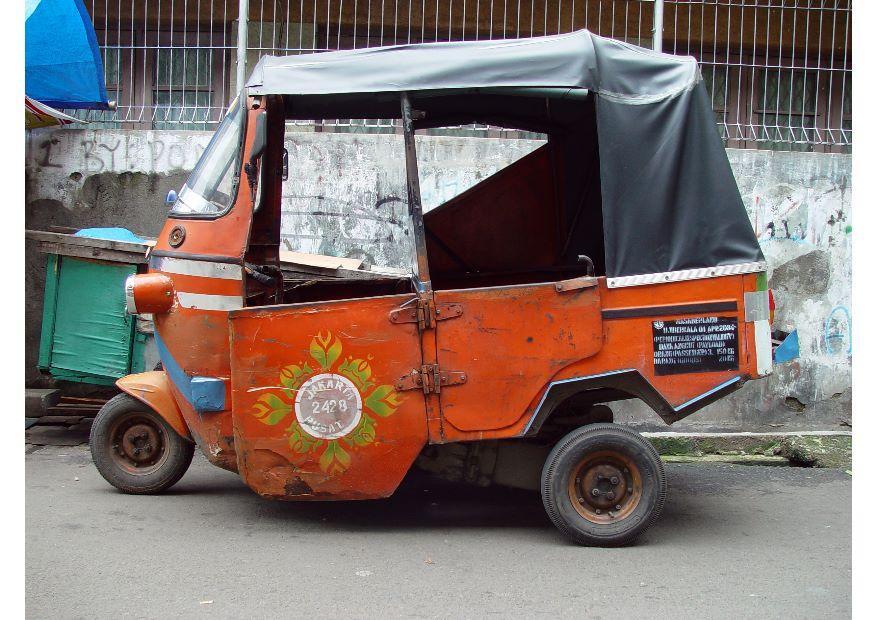 bajaj, jakarta indonA©sie Photo bajaj, jakarta indonA©sie