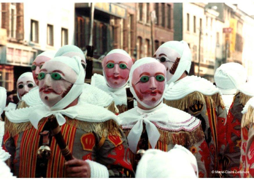 gilles de binche Photo gilles de binche