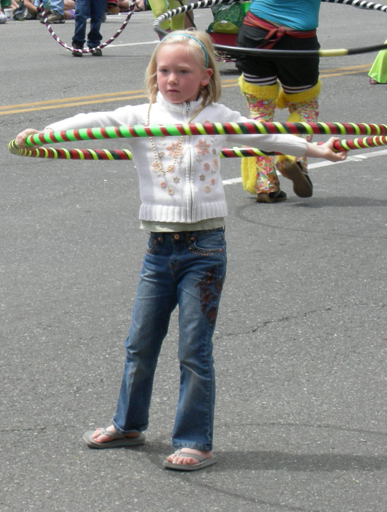 Photo jouer au hula hoop 