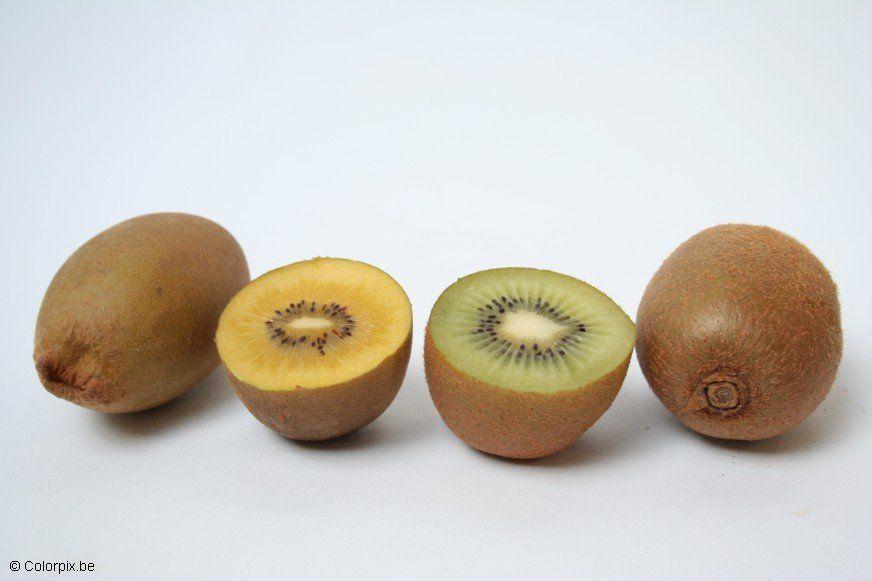 kiwi jaune et kiwi vert Photo kiwi jaune et kiwi vert