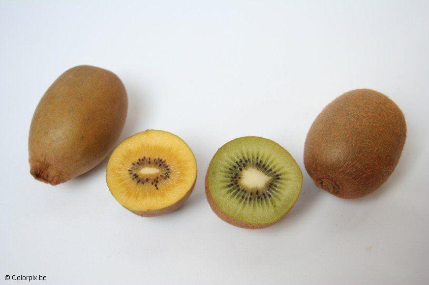 kiwi jaune et kiwi vert Photo kiwi jaune et kiwi vert