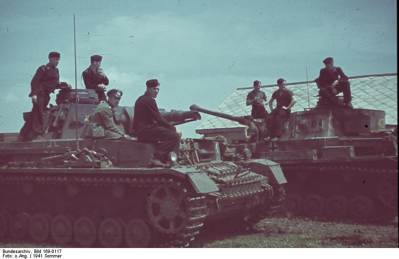 la russie - soldats avec panzer iv Photo la russie - soldats avec panzer iv