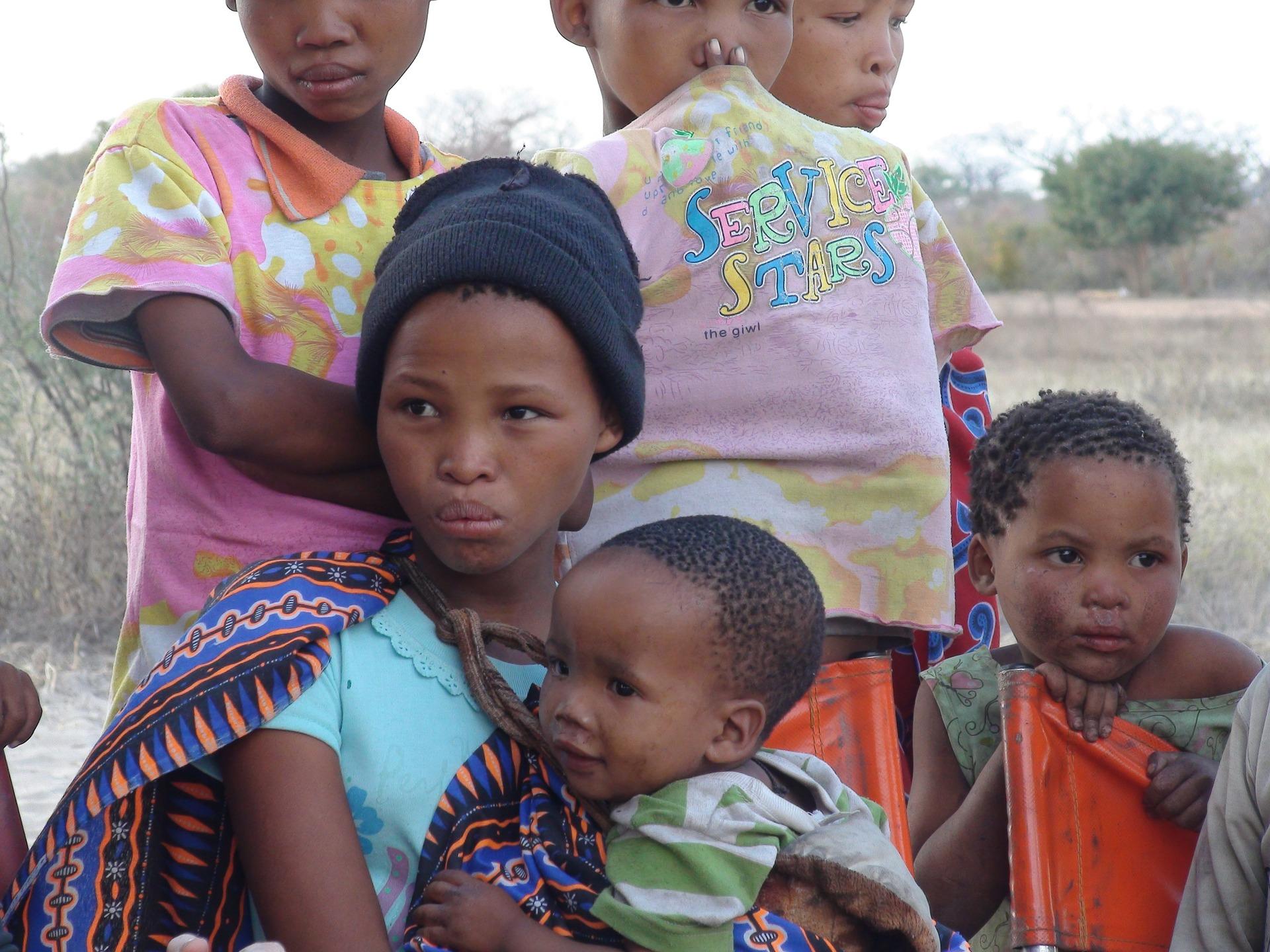 Photo femme avec enfants