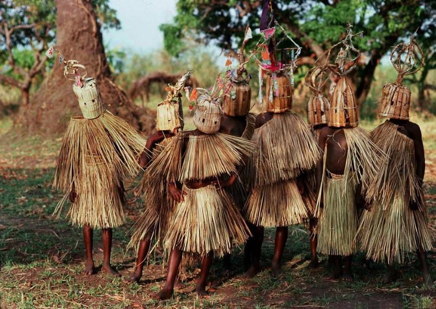 Photo rituel initiatique aux malouines, afrique