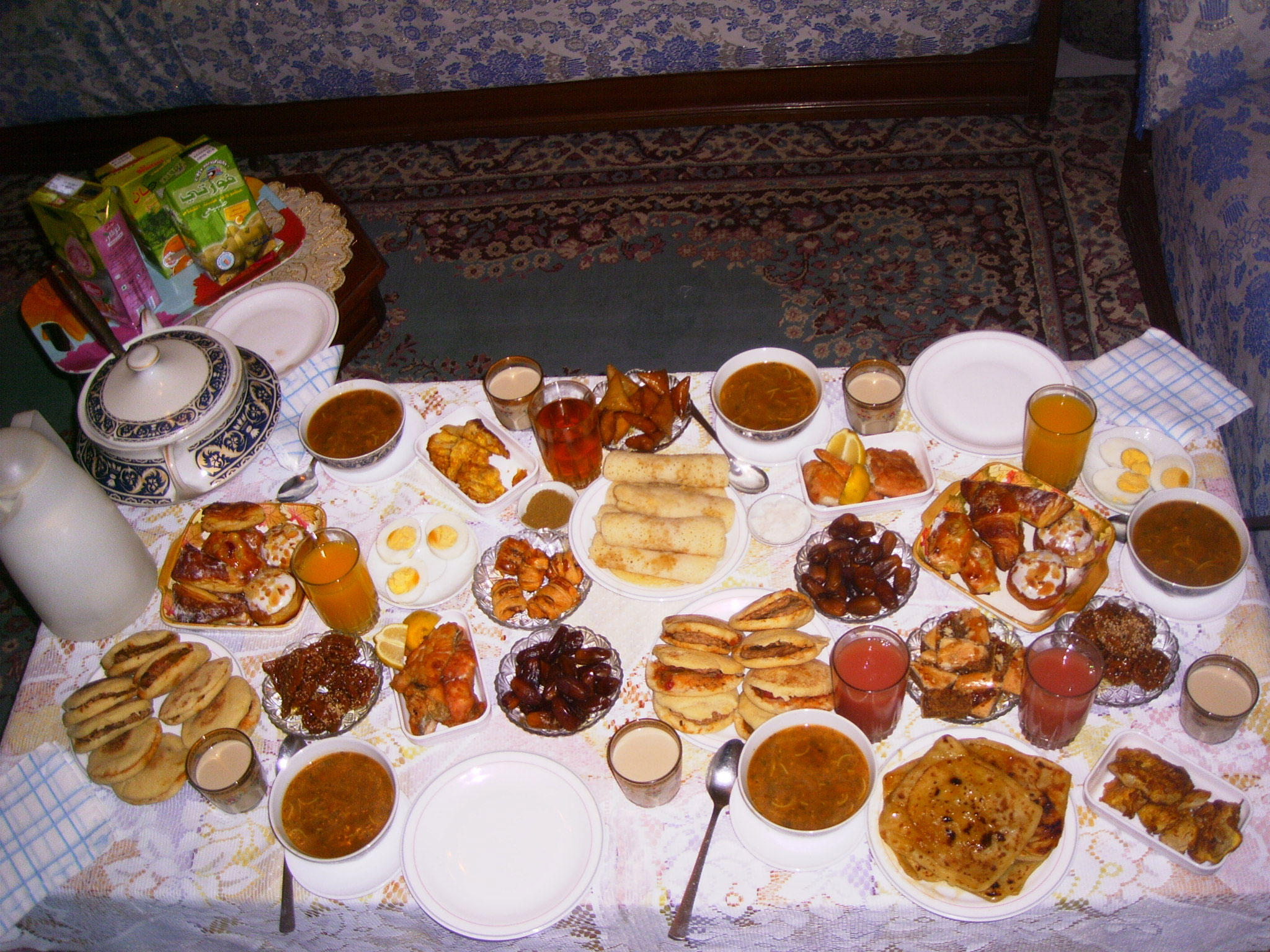 repas traditionnel du ramadan Photo repas traditionnel du ramadan