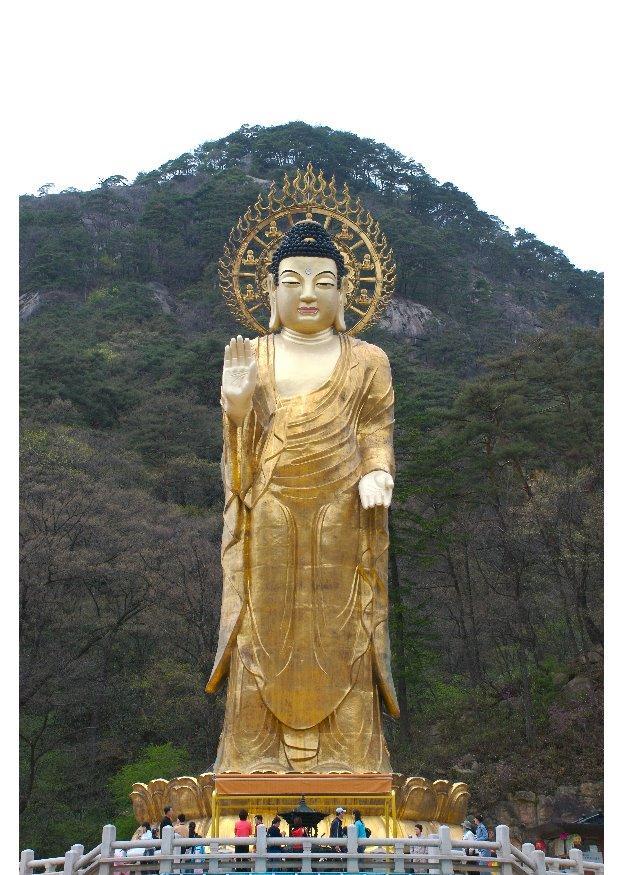statue en or de maitreya Photo statue en or de maitreya
