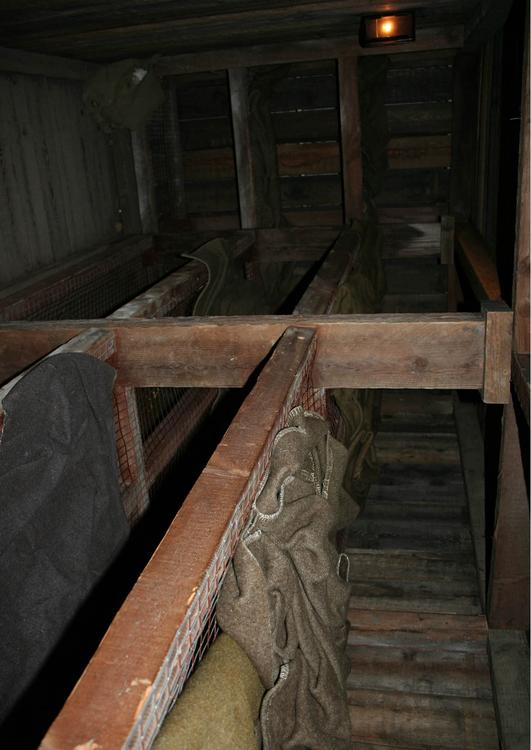 chambre d'une cachette souterraine