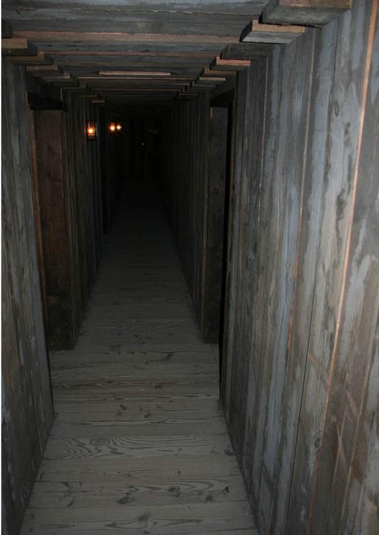 couloirs dans une mine - reconstitution