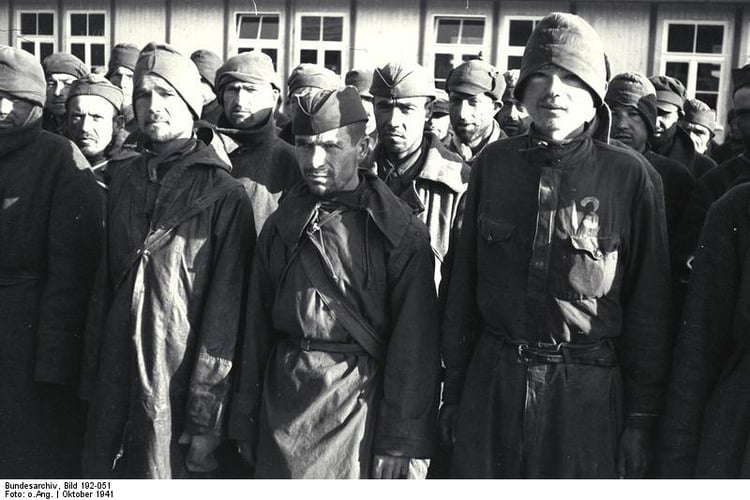 Photo Mauthausen-camp de concentration-soldats russes en captivitÃ©