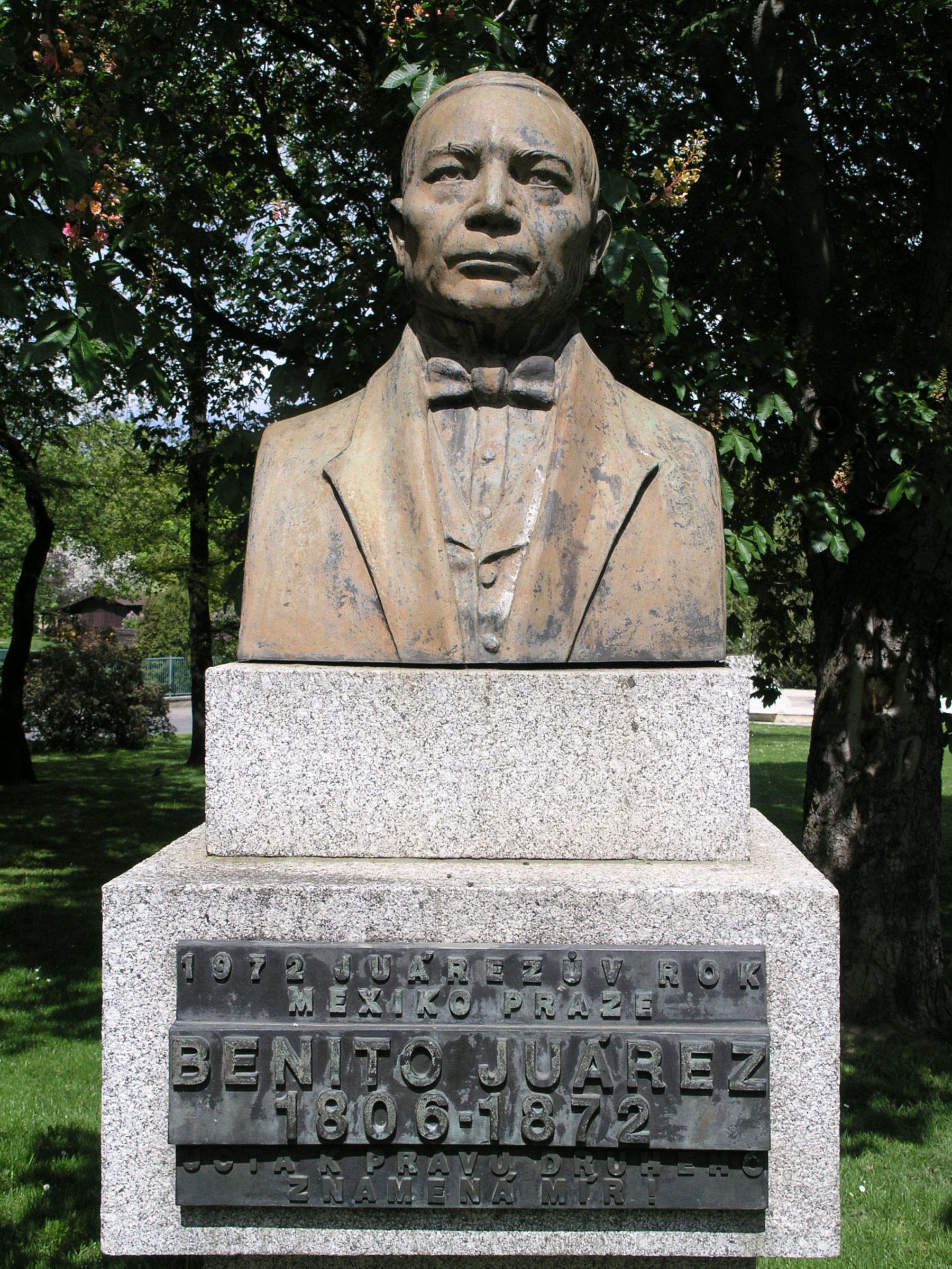 Photo statue  prÃ©sident Benito JuÃ¡rez