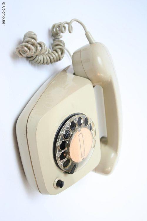 tÃ©lÃ©phone